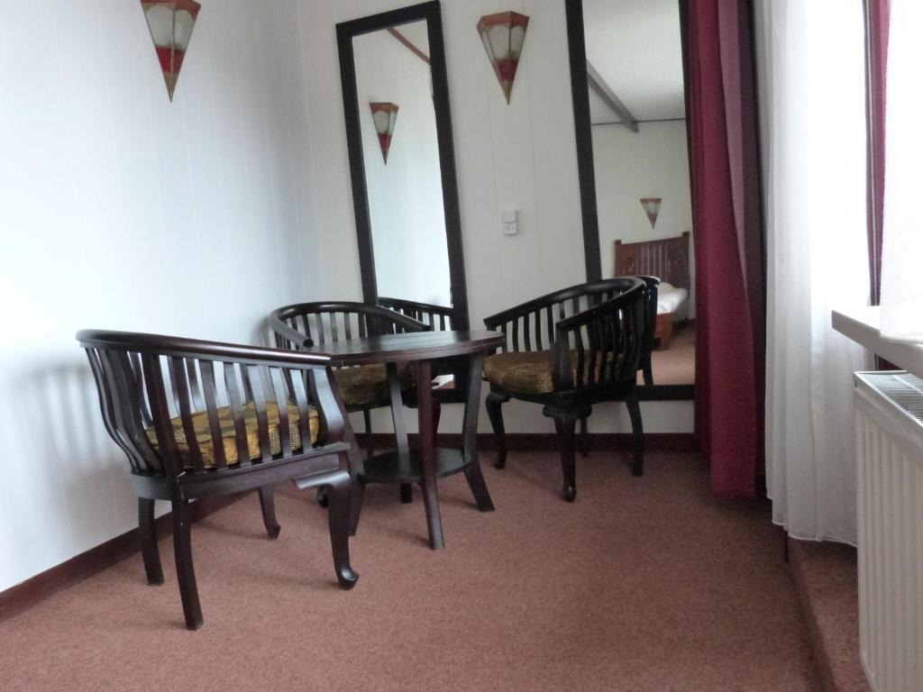 Hotel Wienerhof Ден-Хелдер Номер фото