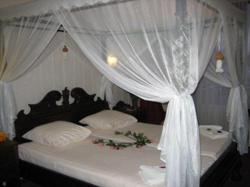 Hotel Wienerhof Ден-Хелдер Экстерьер фото