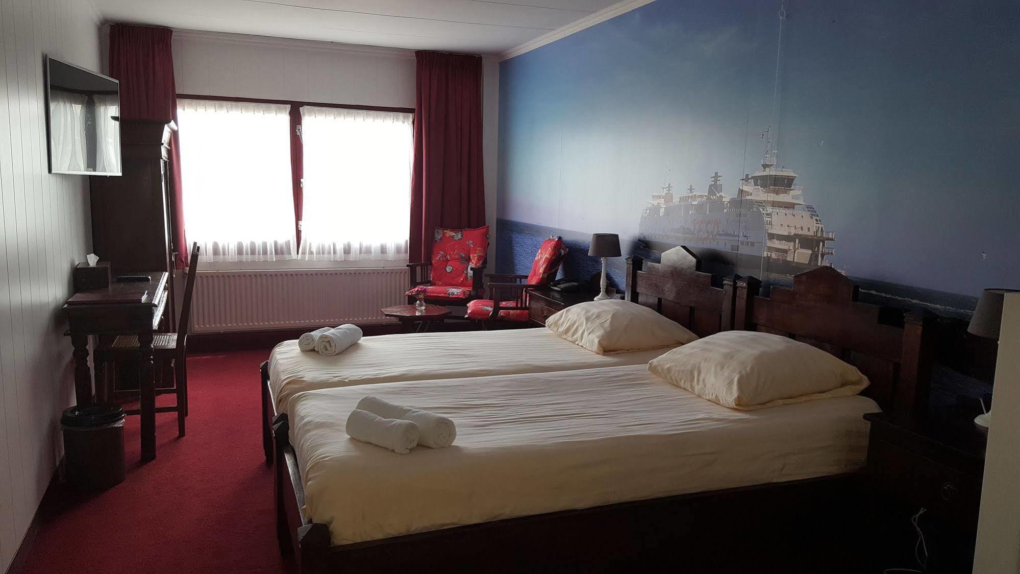 Hotel Wienerhof Ден-Хелдер Экстерьер фото